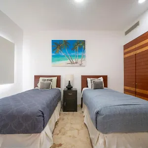 penthouse-las-nubes.quintano-roohotels.com/